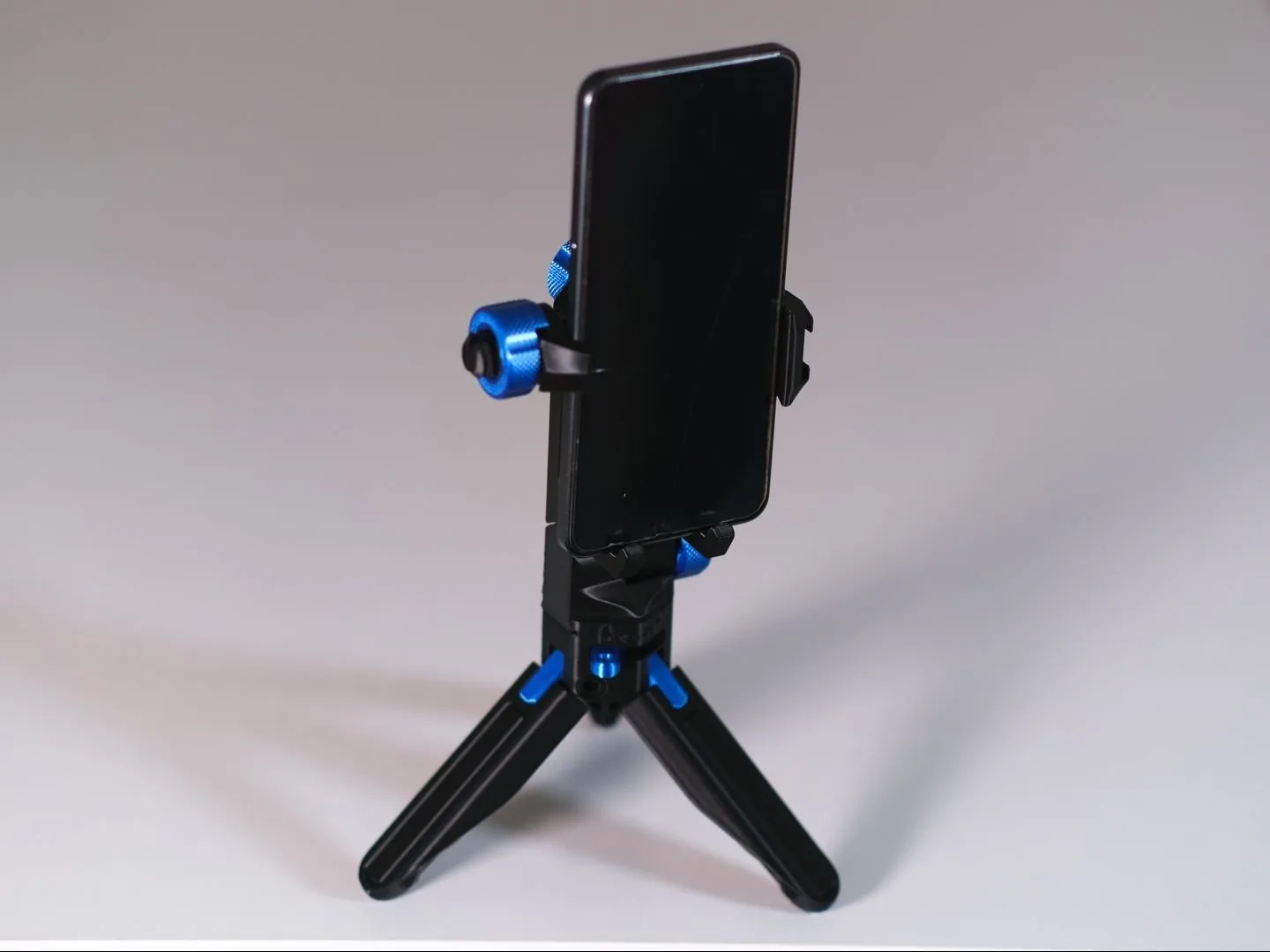 Mini trípode para celular impreso en 3D, foto 3