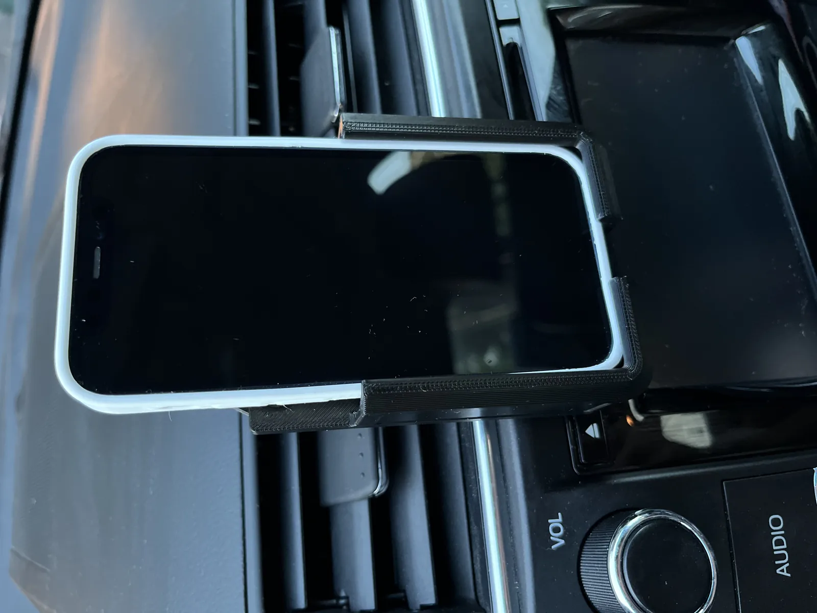 3D printed Slim Vent Phone Holder, photo 3