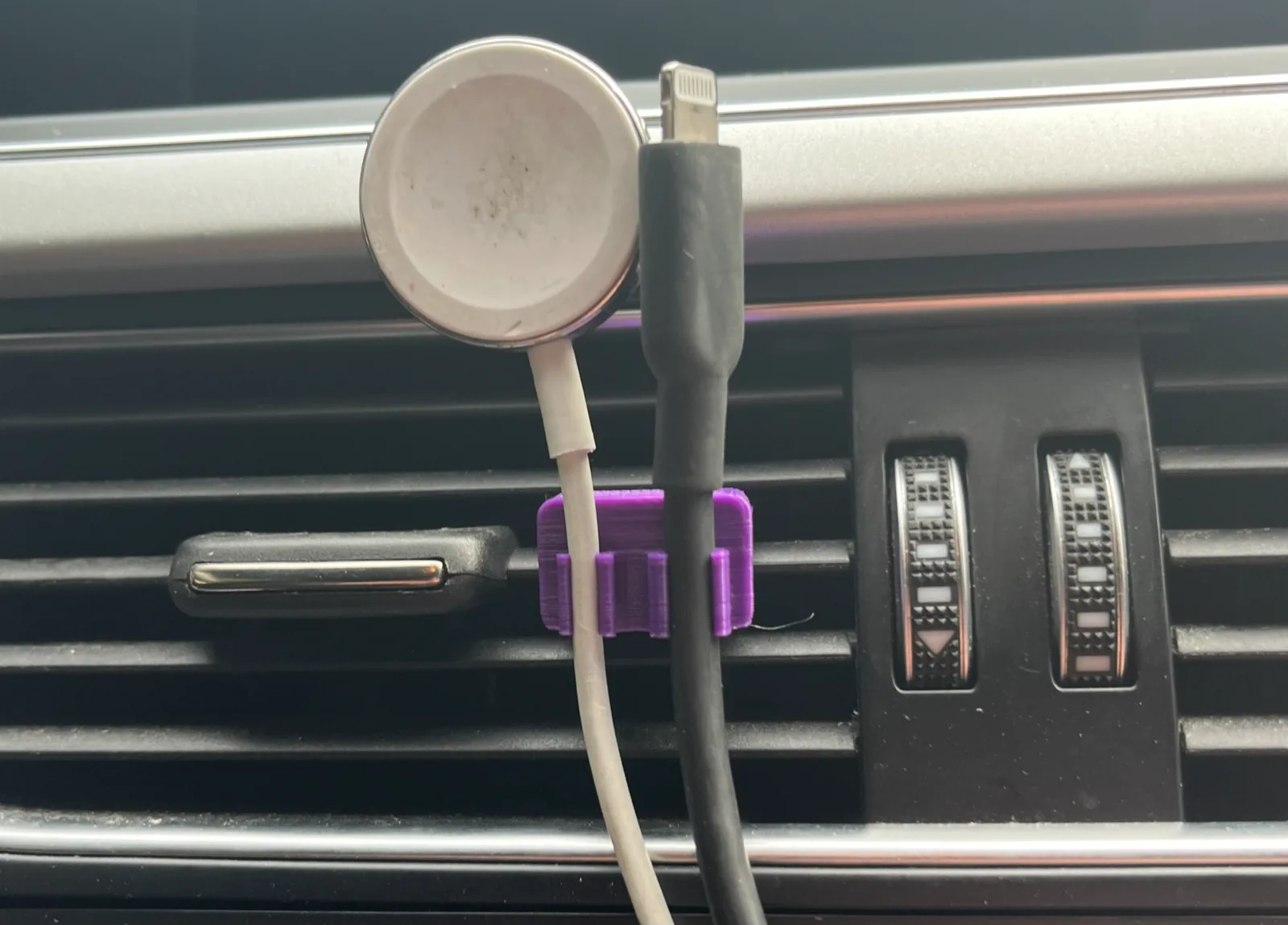Sujeta cable para rejilla impreso en 3D