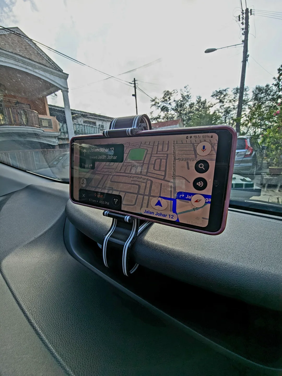 Soporte de celular para tablero