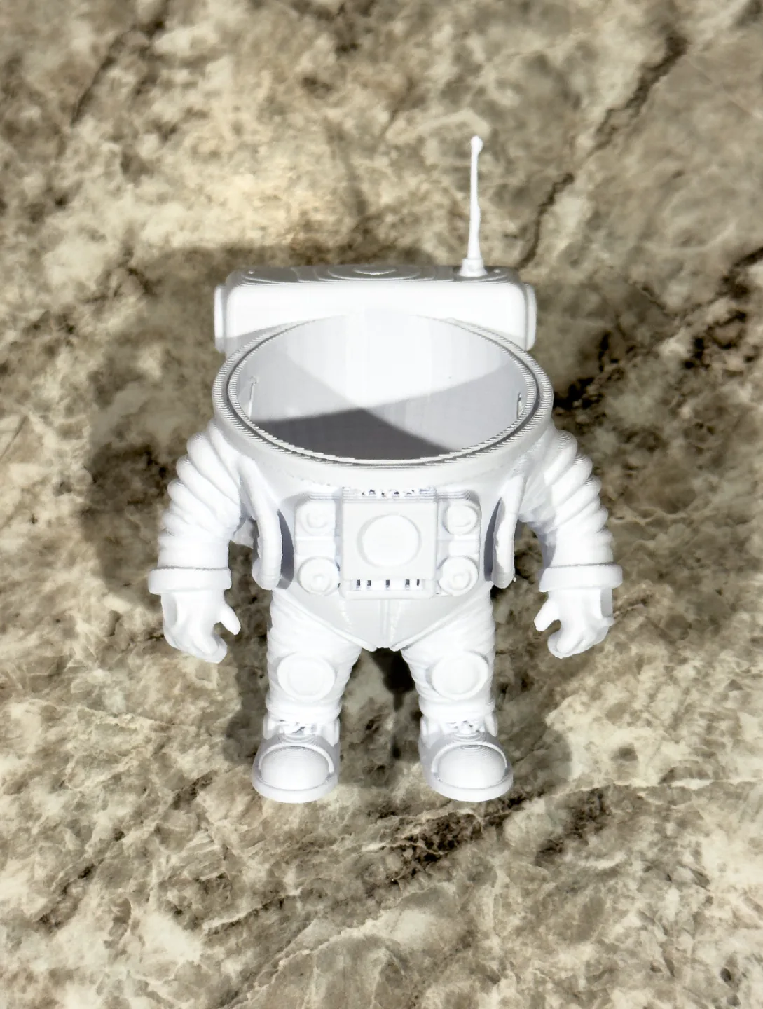 Porta-ovo astronauta impresso em 3D, foto 3