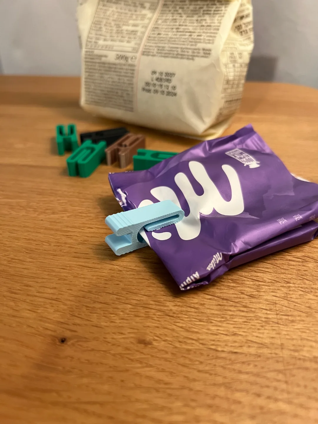 Mini gancho para cerrar bolsas