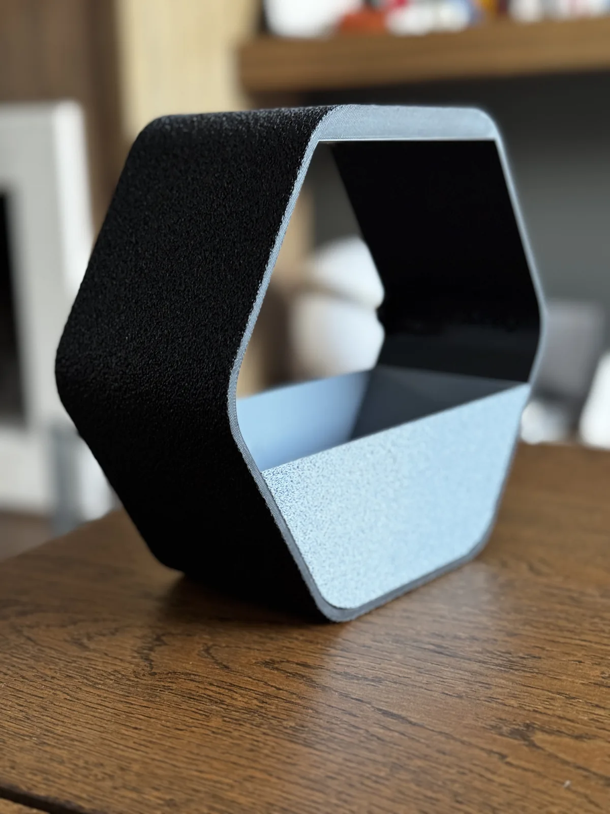 Vaso hexagonal de parede com rega por gotejamento impresso em 3D, foto 3