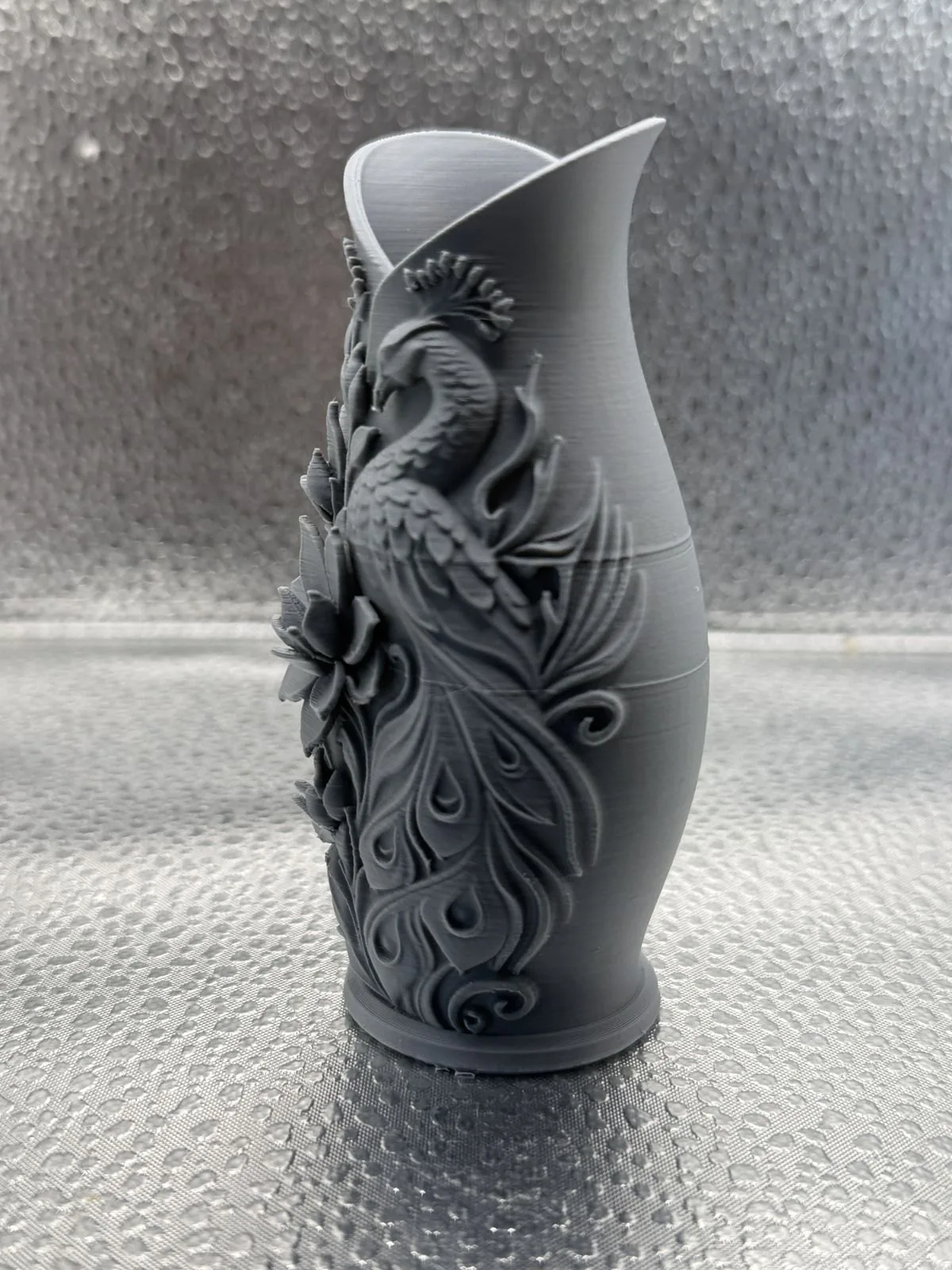 Jarrón pavo real en relieve impreso en 3D, foto 4