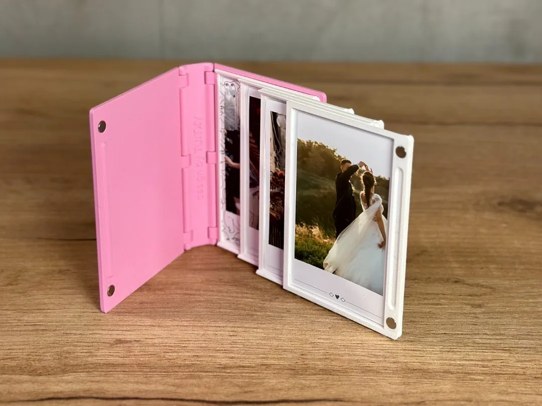 Álbum deslizable para fotos instantáneas impreso en 3D