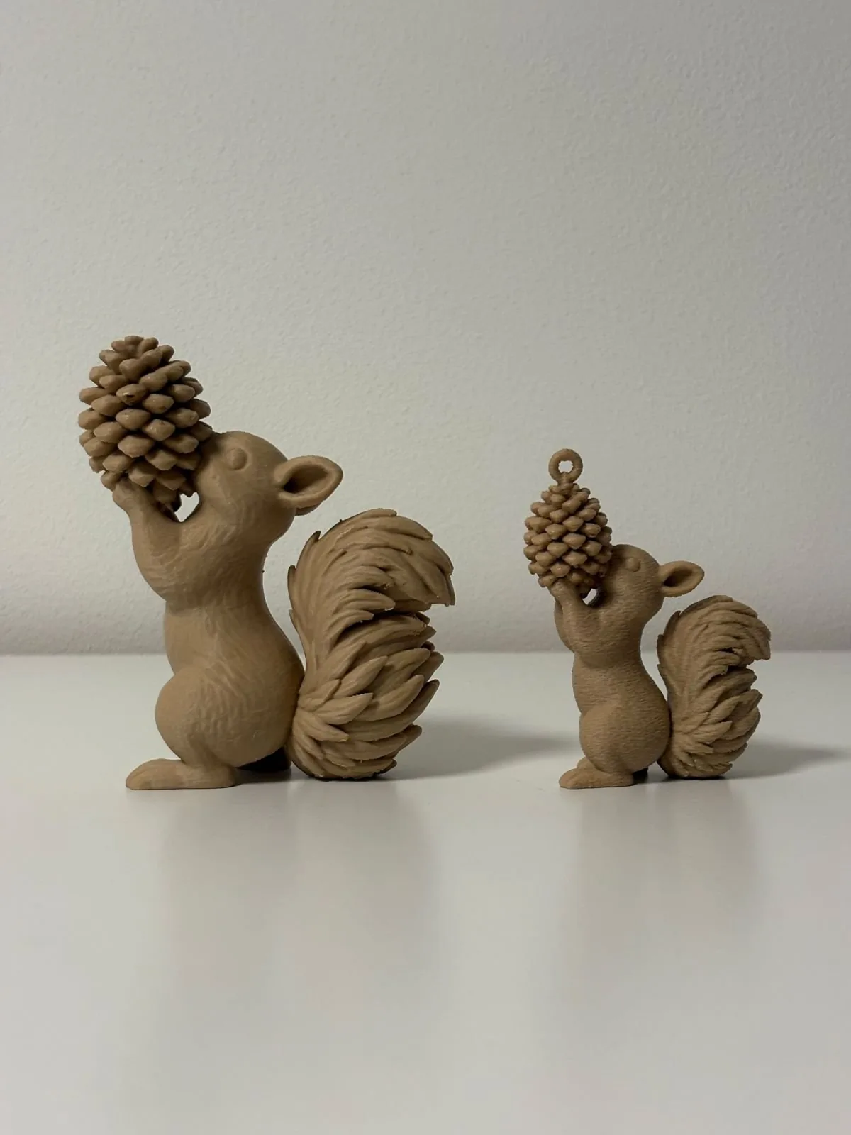 Ardilla con piña impreso en 3D, foto 4