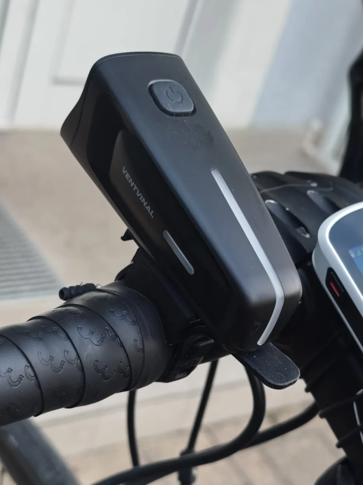 Soporte de luz delantera para bicicleta
