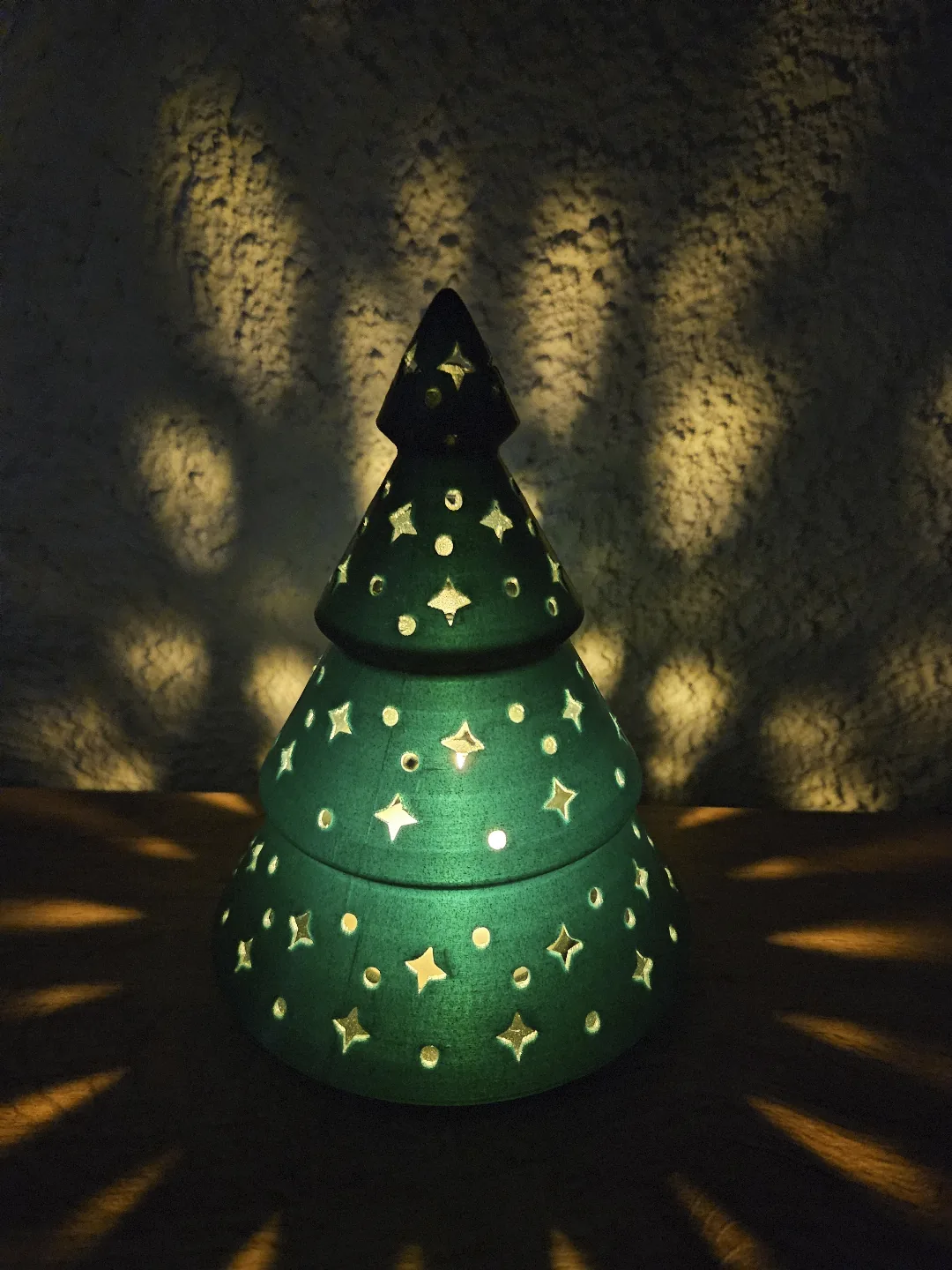 3D printed Cut-out Christmas tree for LED tealight, photo 3