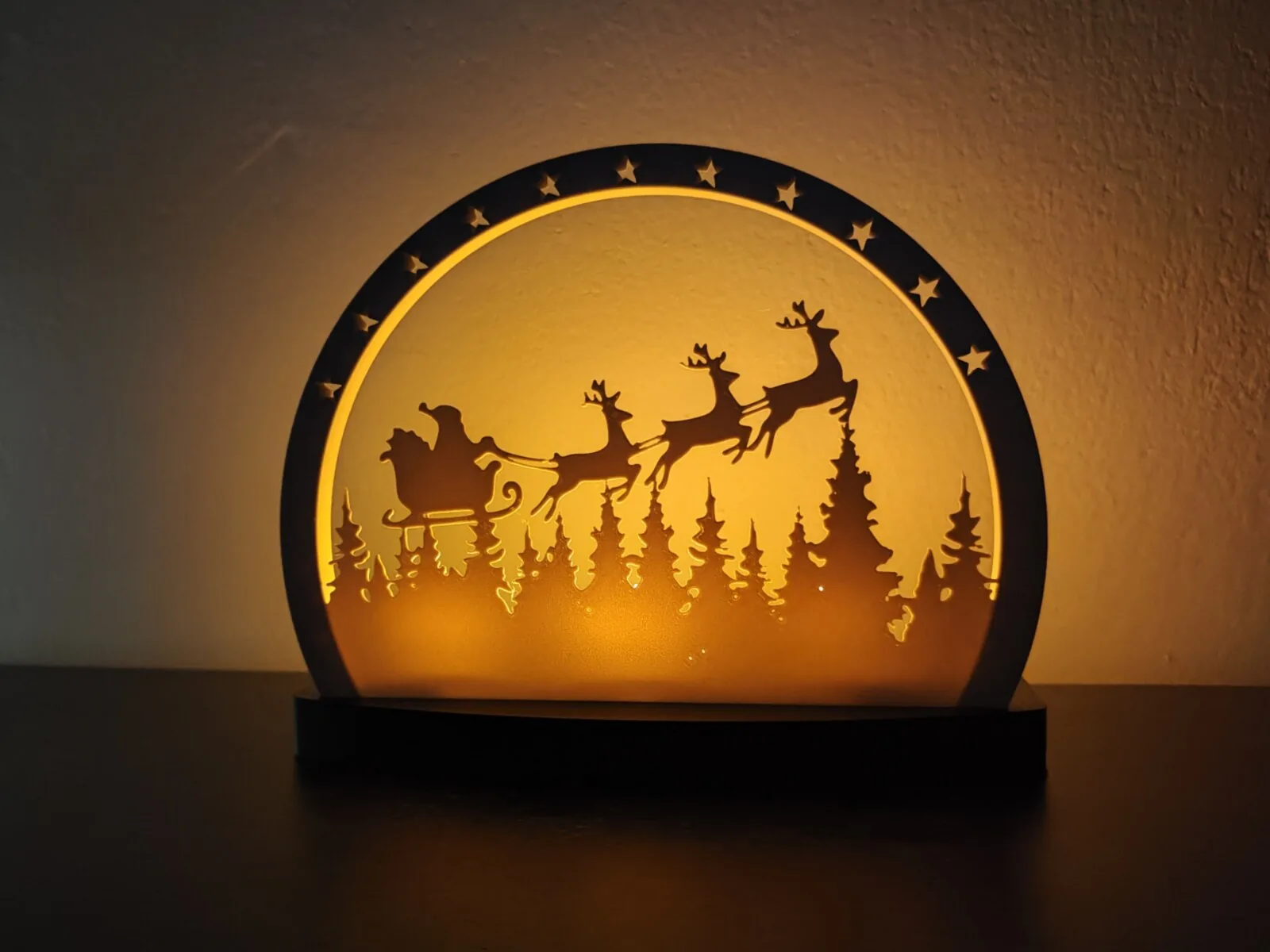«Silent Night» arch with sleigh for LED tealight
