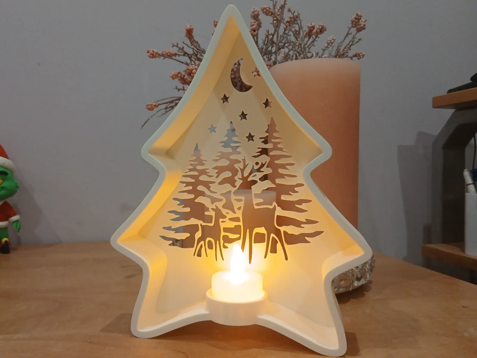 Porta-velas de árvore de Natal com floresta