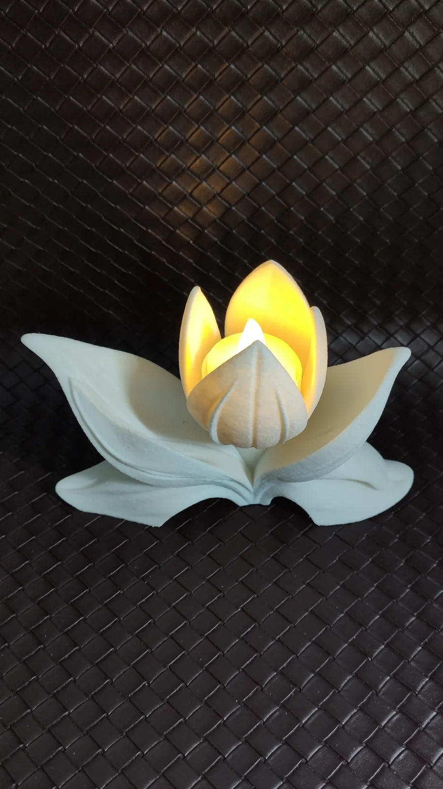 3D printed Tulip Tealight Holder, photo 4