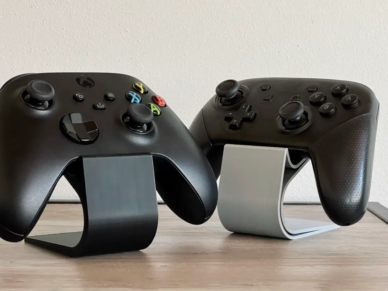 Soporte curvo para control impreso en 3D