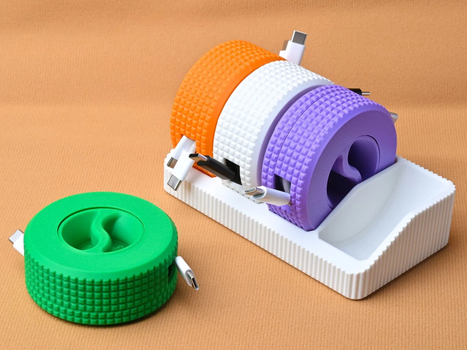 Organizador de cables en carrete impreso en 3D