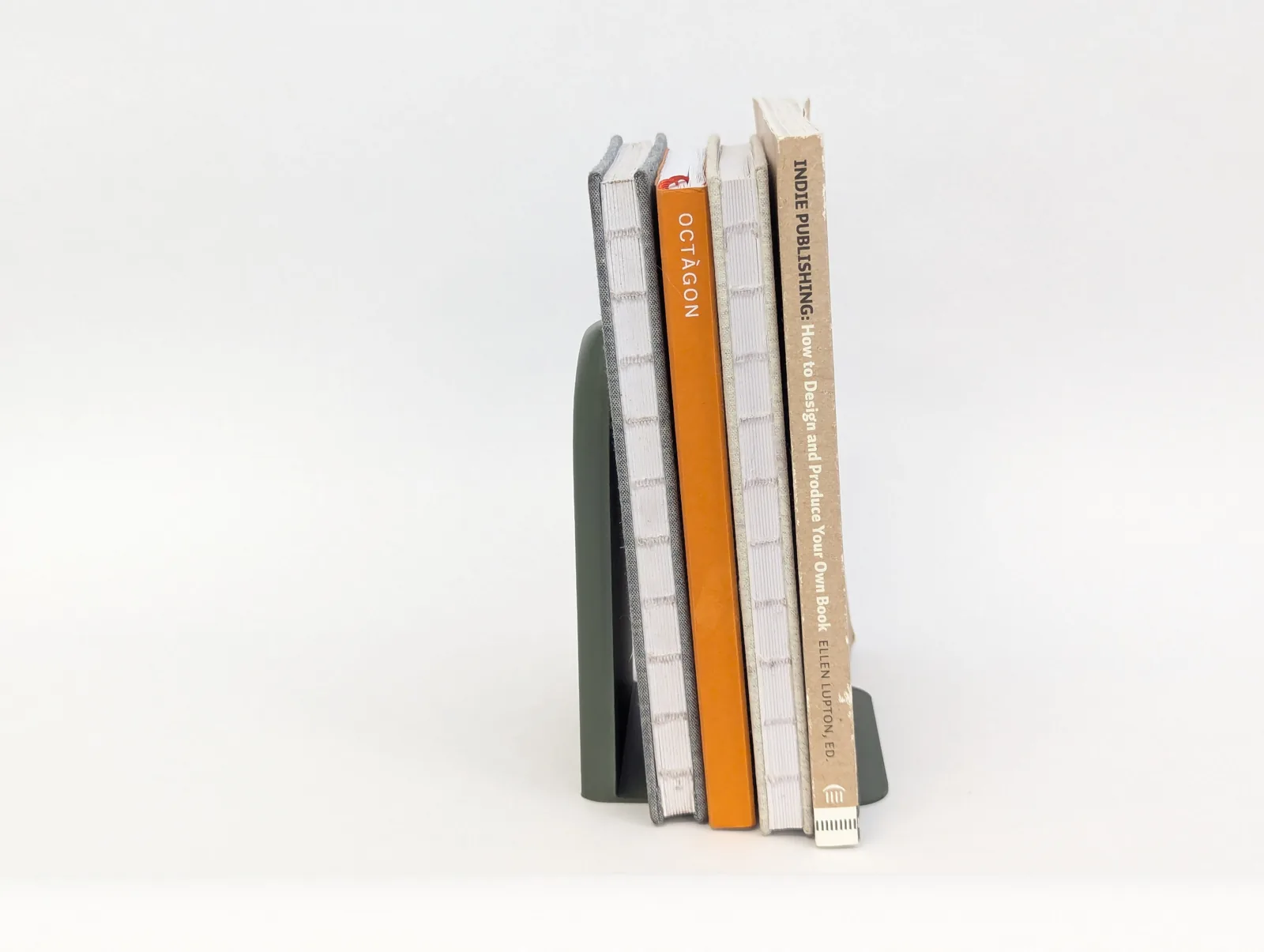 Aparador de livros arco moderno impresso em 3D, foto 3