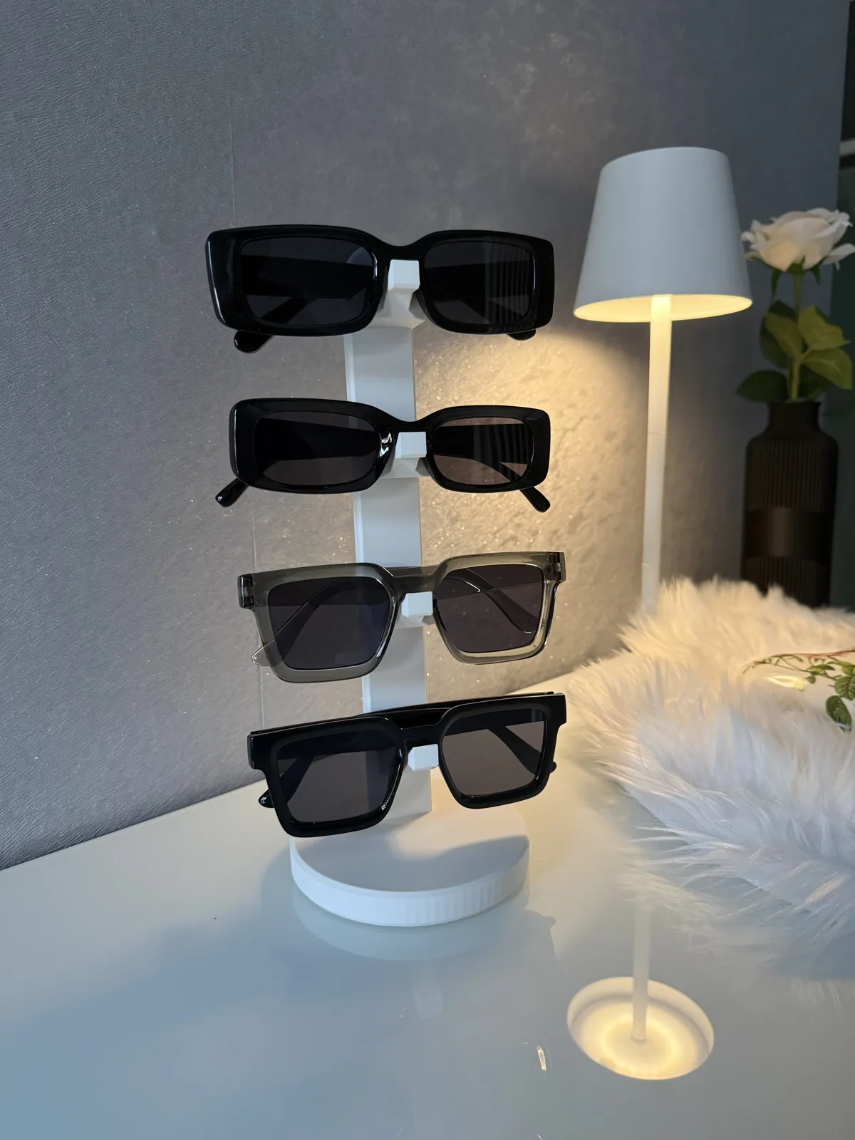 Exhibidor para 4 gafas impreso en 3D, foto 3