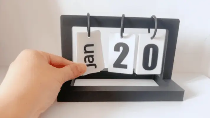 3D printed Ring-Bound Desk Calendar, photo 3