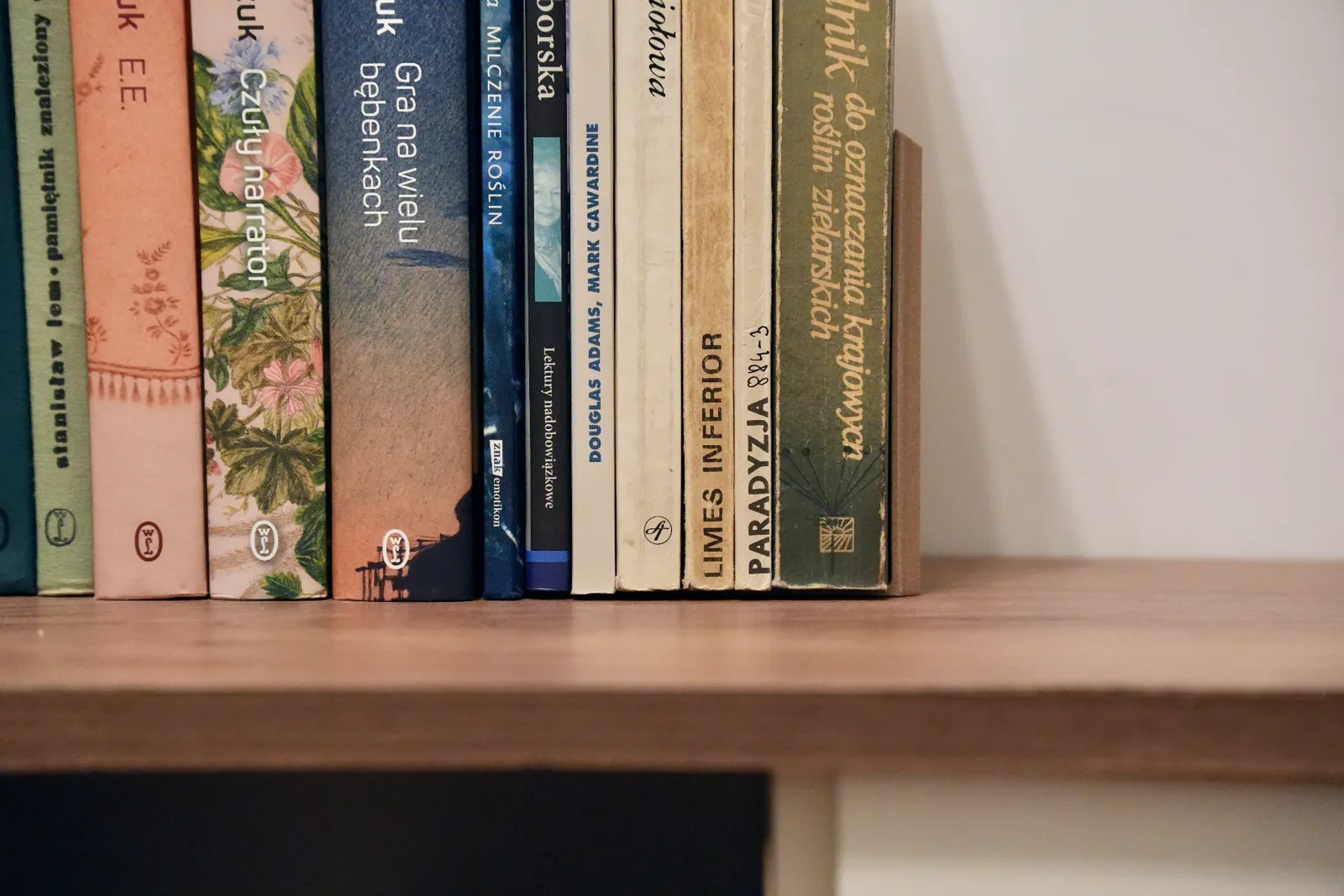 Aparador de livros ondulado impresso em 3D, foto 5