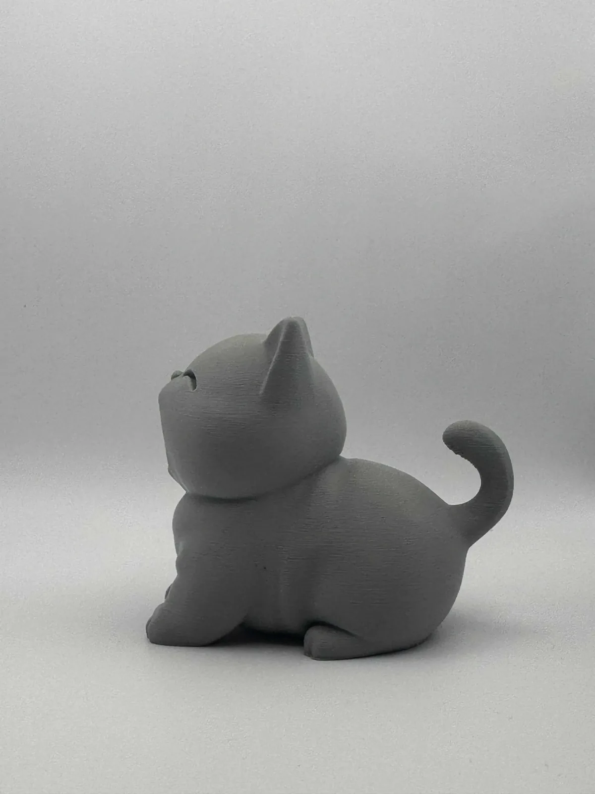 Gato bocejando decorativo impresso em 3D, foto 3