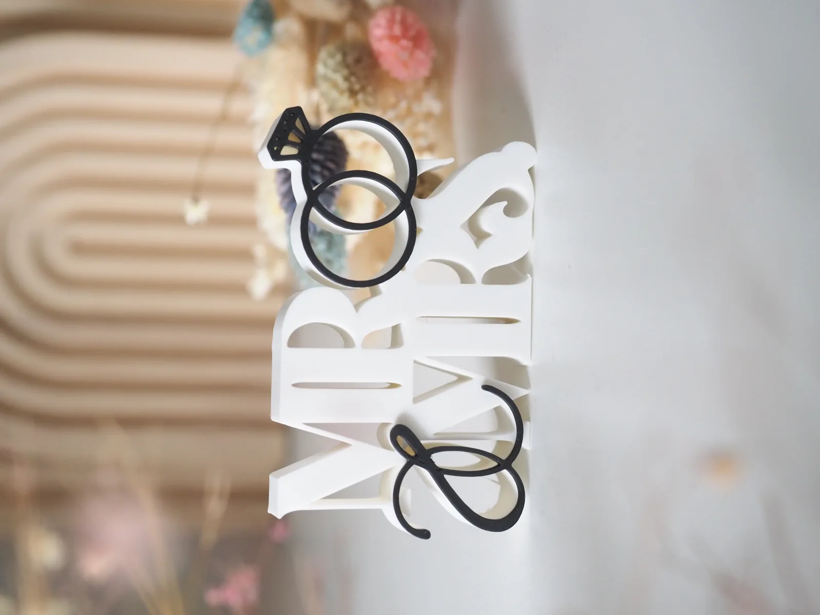 Letrero Mr & Mrs con anillos impreso en 3D, foto 4