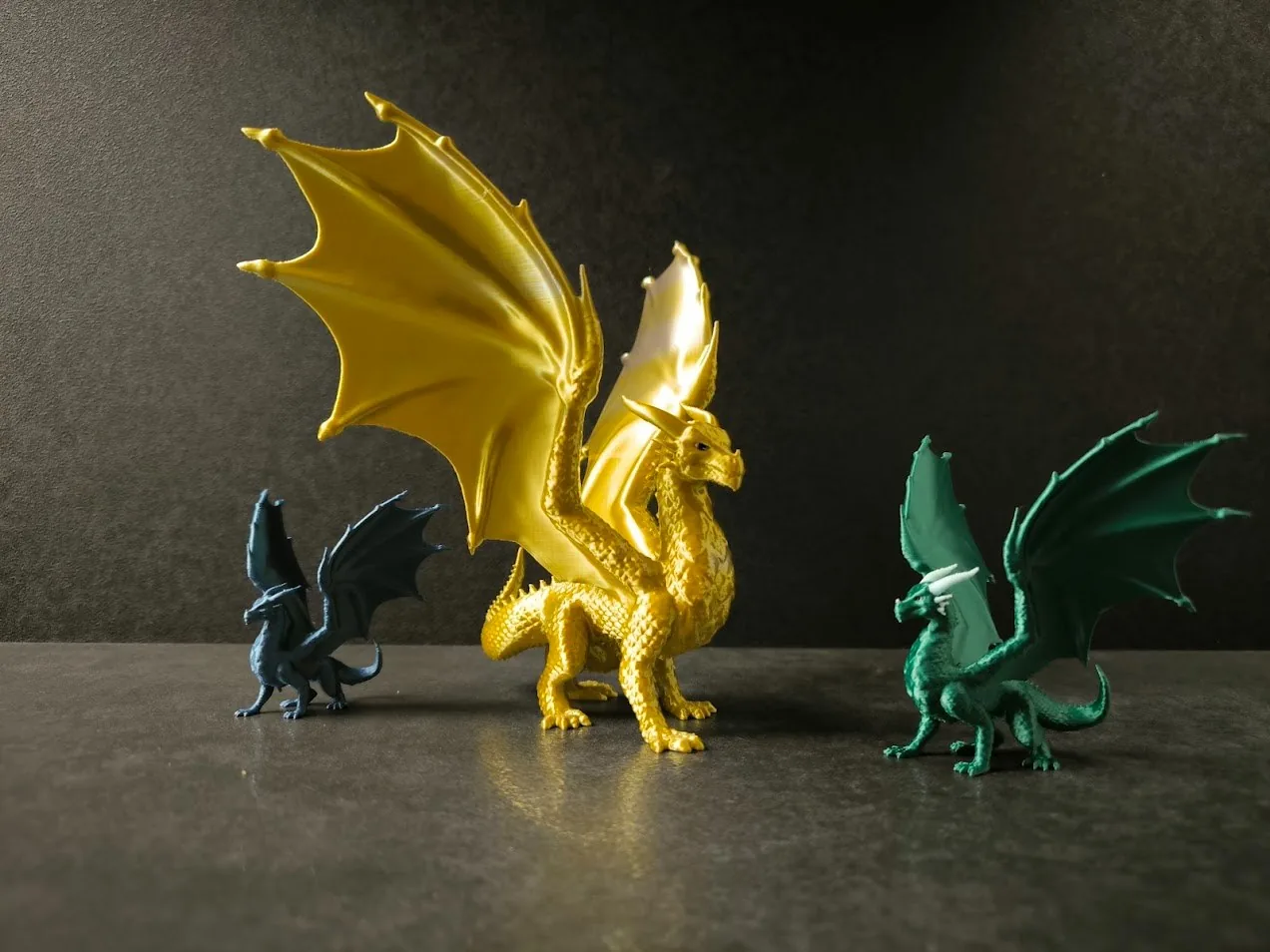 Dragón majestuoso impreso en 3D, foto 4