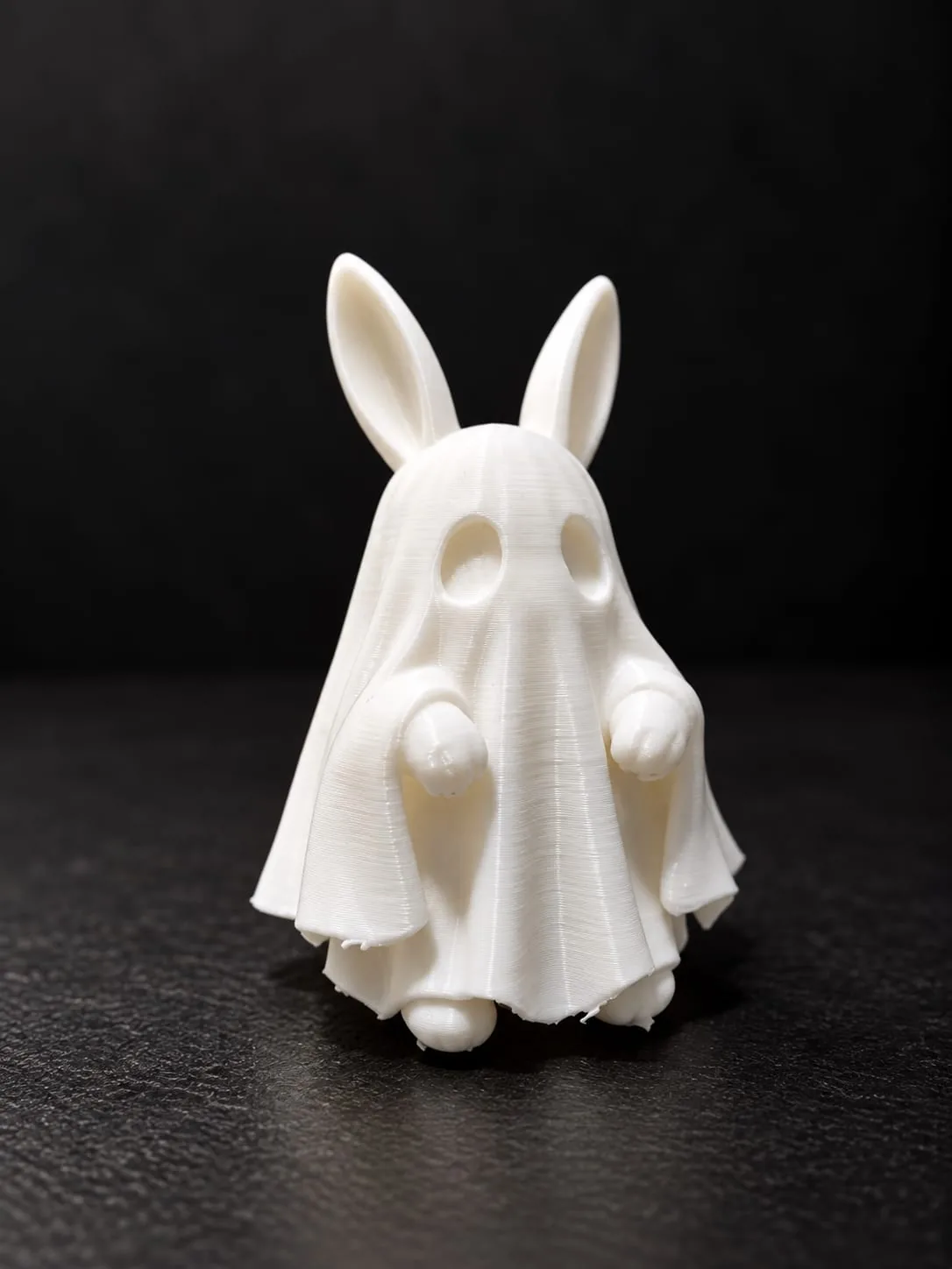 Conejo fantasma con patitas impreso en 3D, foto 3