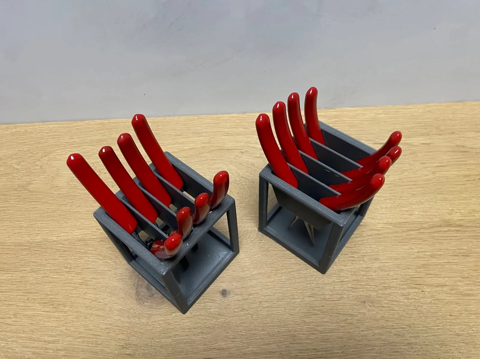 Soporte de mesa para alicates
