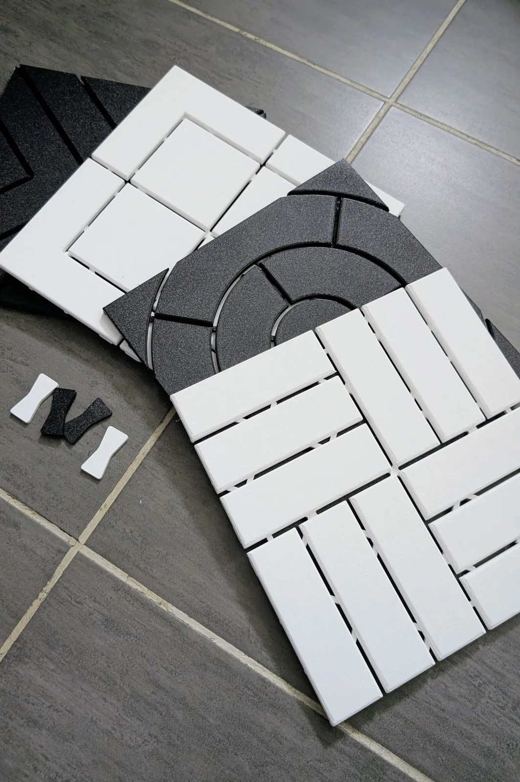Piso modular rejilla 23×23 cm impreso en 3D, foto 3