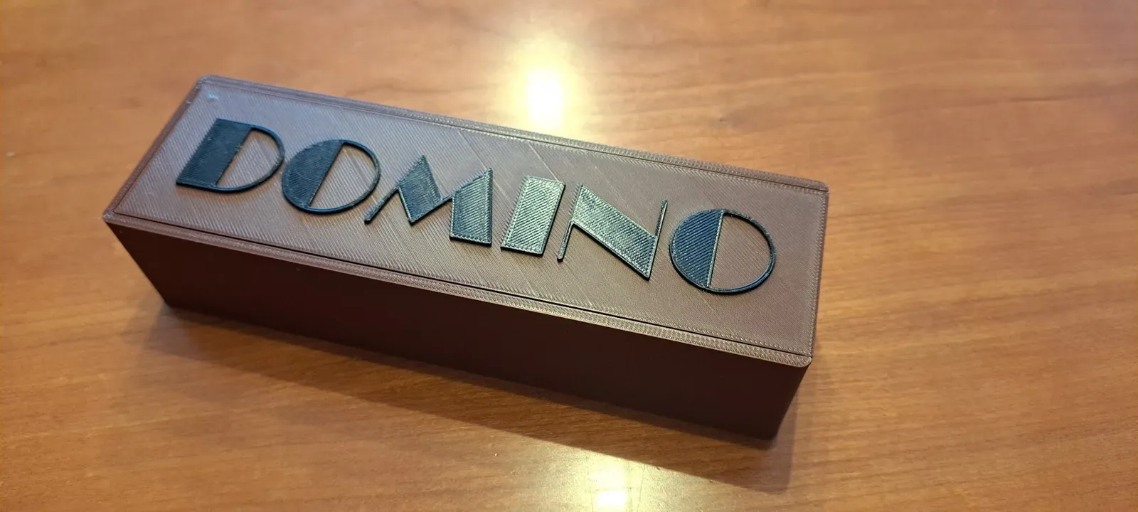 Dominó en estuche impreso en 3D, foto 2