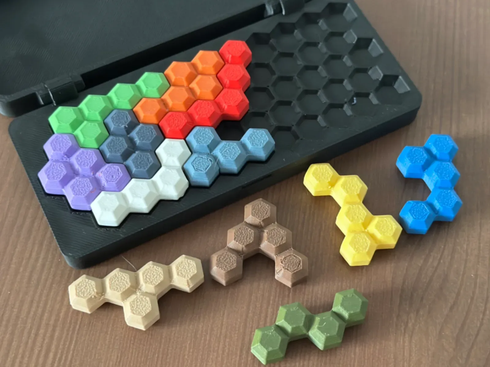Rompecabezas lógico hexagonal
