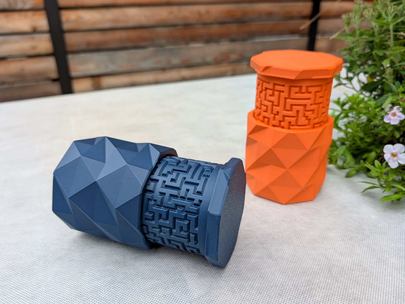 Caja laberinto low poly