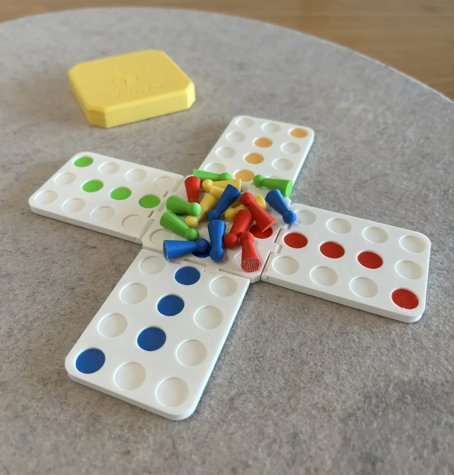 Parqués mini de viaje impreso en 3D, foto 3