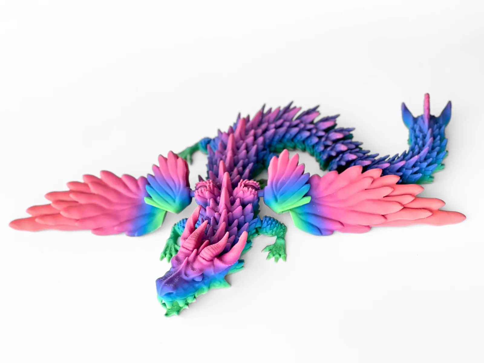 Dragón alado articulado