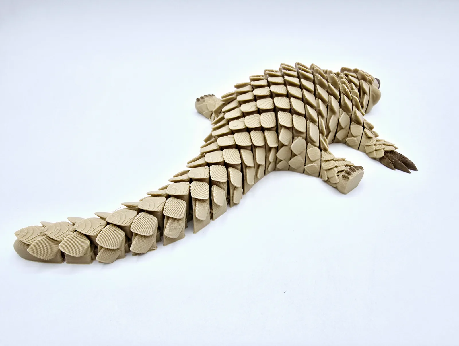 Pangolín articulado impreso en 3D, foto 4