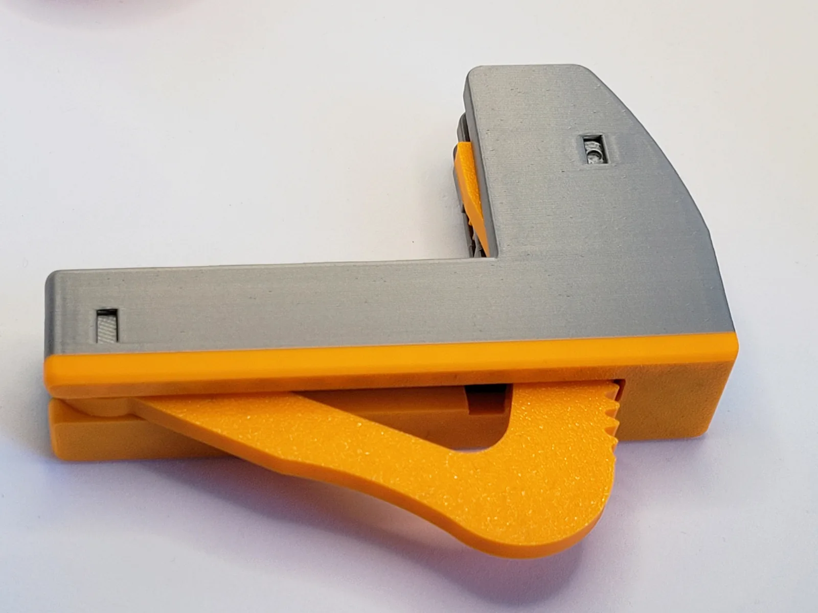Lanzador de trompo saltarín impreso en 3D, foto 5
