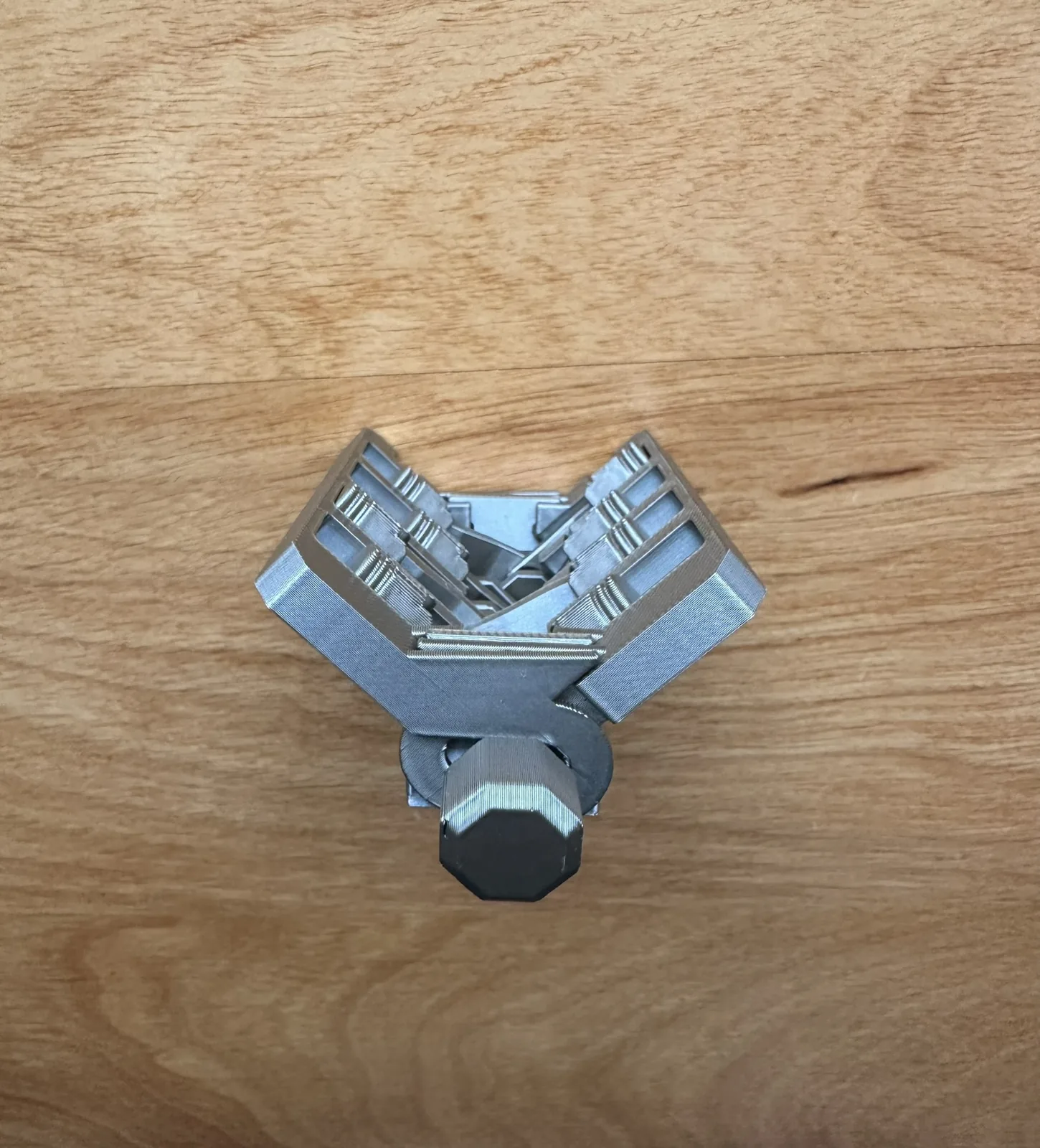 Motor V8 fidget impreso en 3D, foto 4