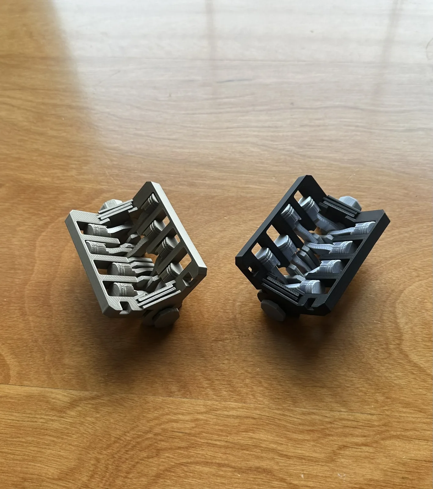 Motor V8 fidget impreso en 3D, foto 5