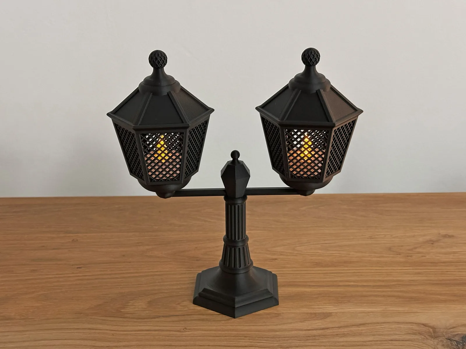 Poste de luz mini para vela LED impresso em 3D, foto 3