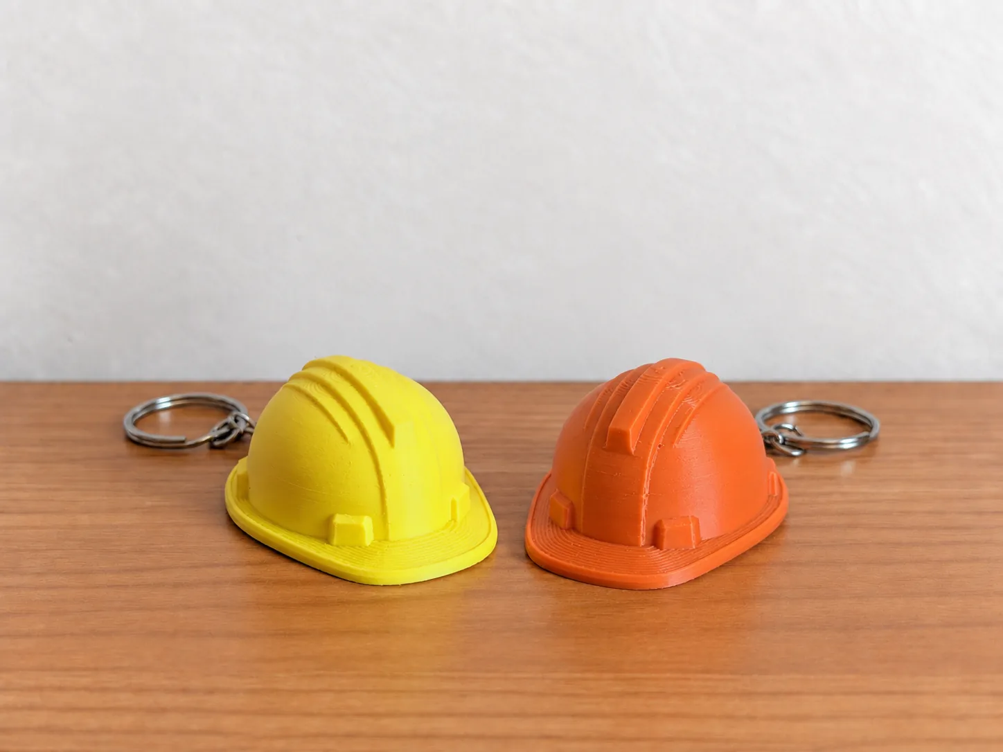 Llavero casco de ingeniero