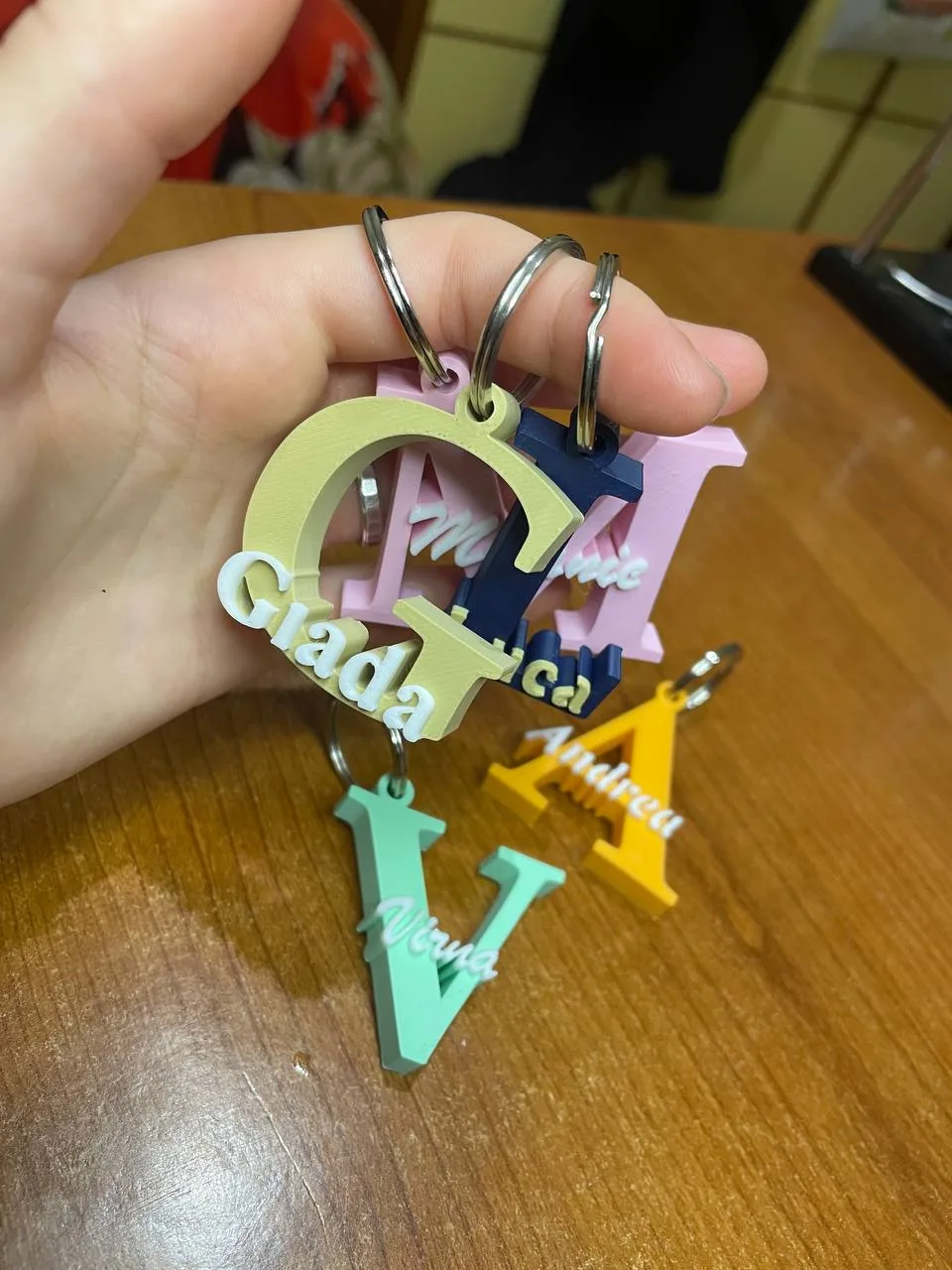 Chaveiro letra inicial com nome impresso em 3D, foto 4
