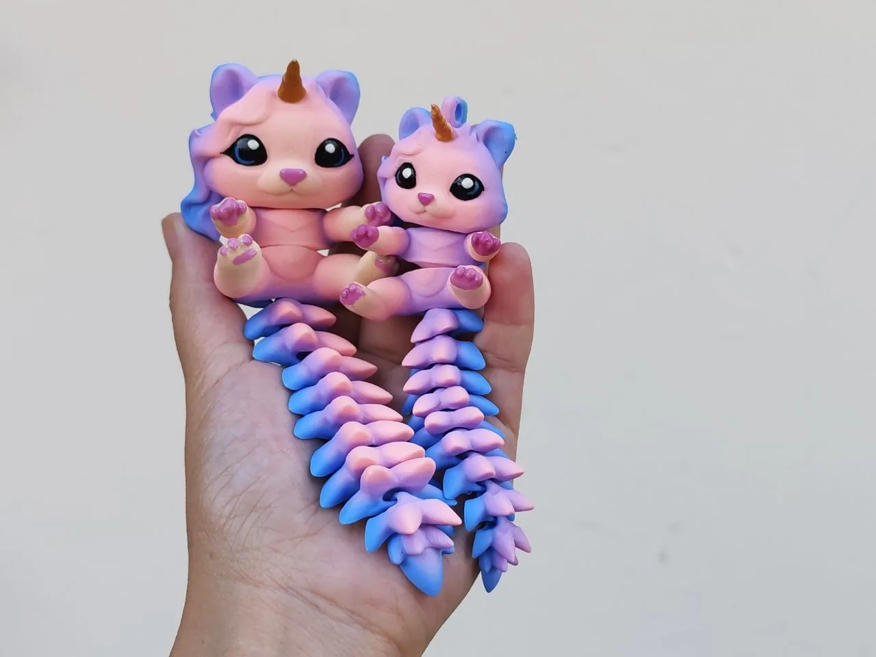 Llavero unicornio flexible