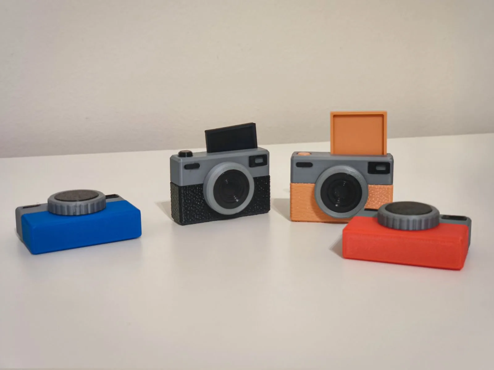 Llavero cámara retro impreso en 3D, foto 2