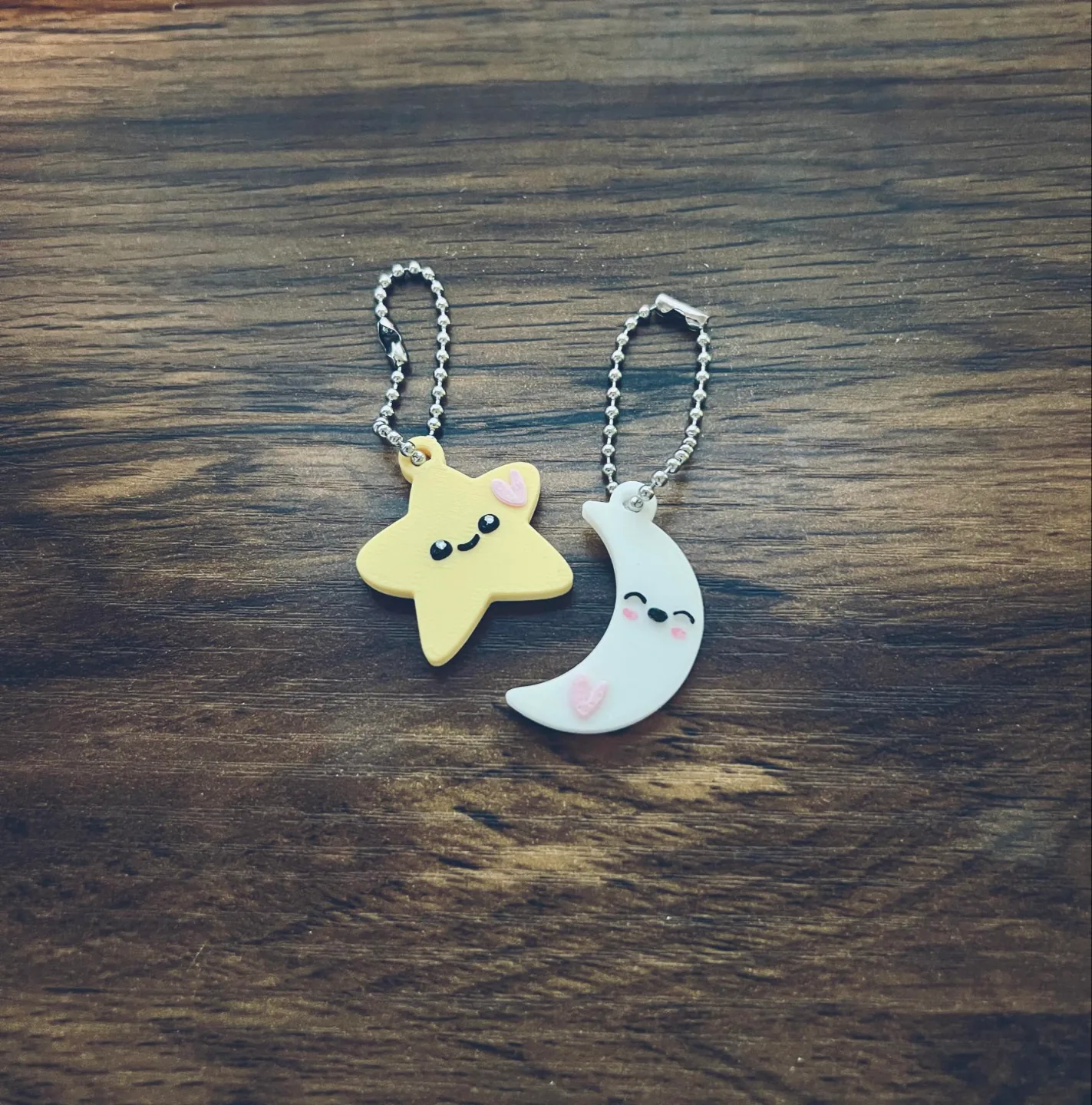Llaveros luna y estrella para amigas