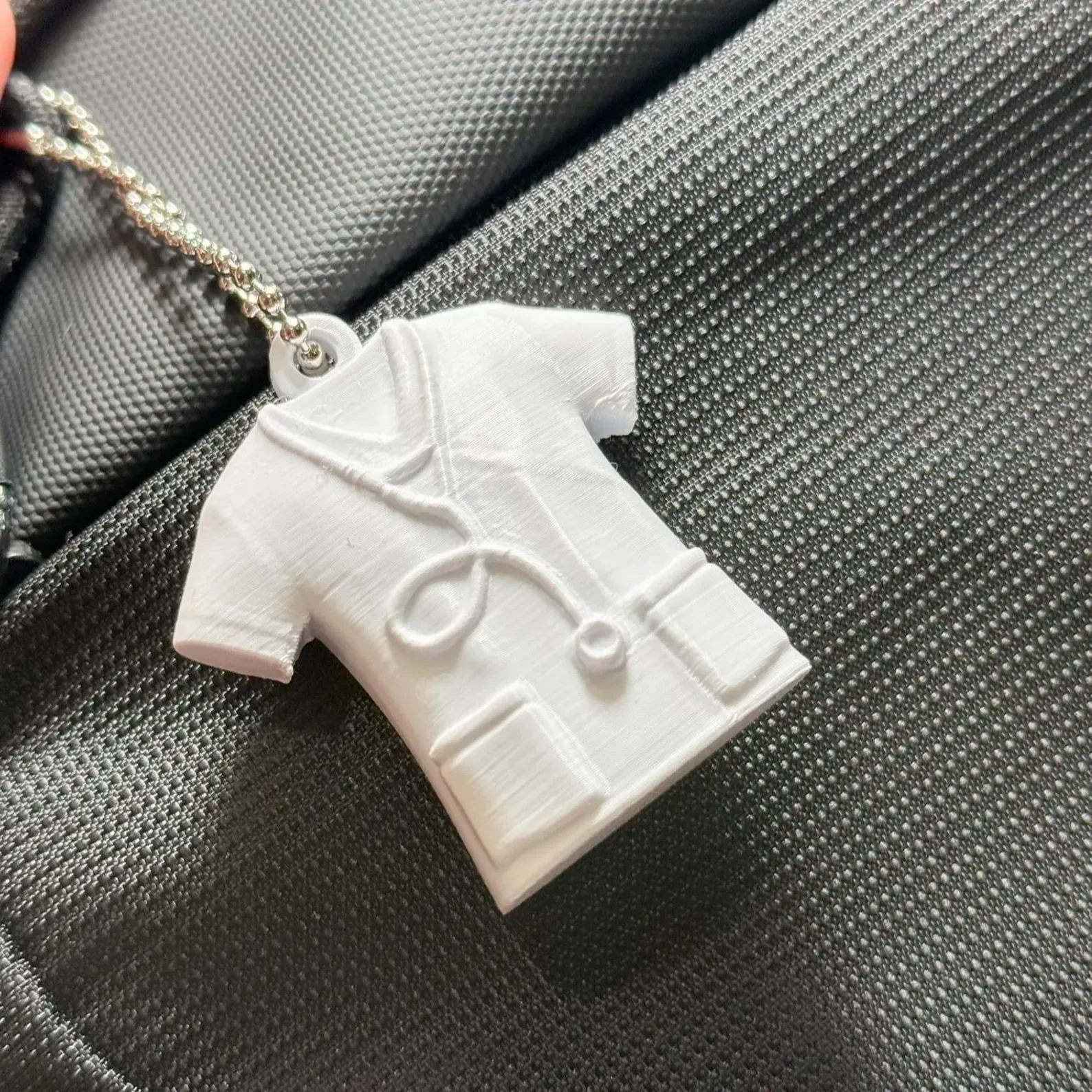 Llavero uniforme de enfermería impreso en 3D, foto 3