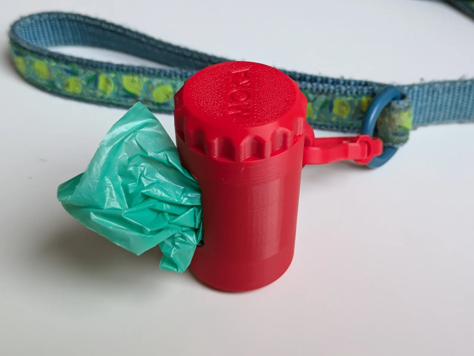 3D printed Bag Holder with Leash Hook, photo 3