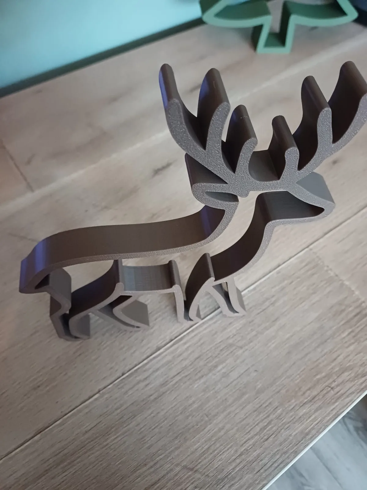 Rena minimalista de contorno impresso em 3D, foto 3