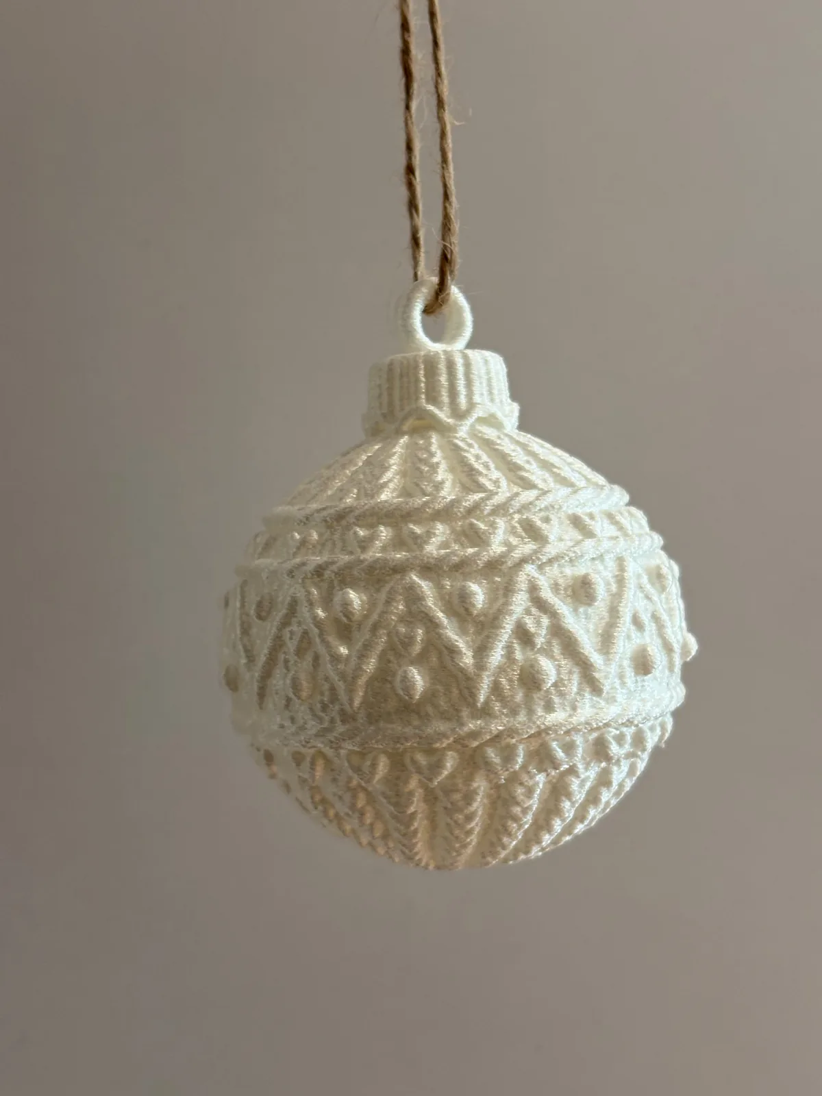 3D printed Nordic-style knitted Christmas ball, photo 3