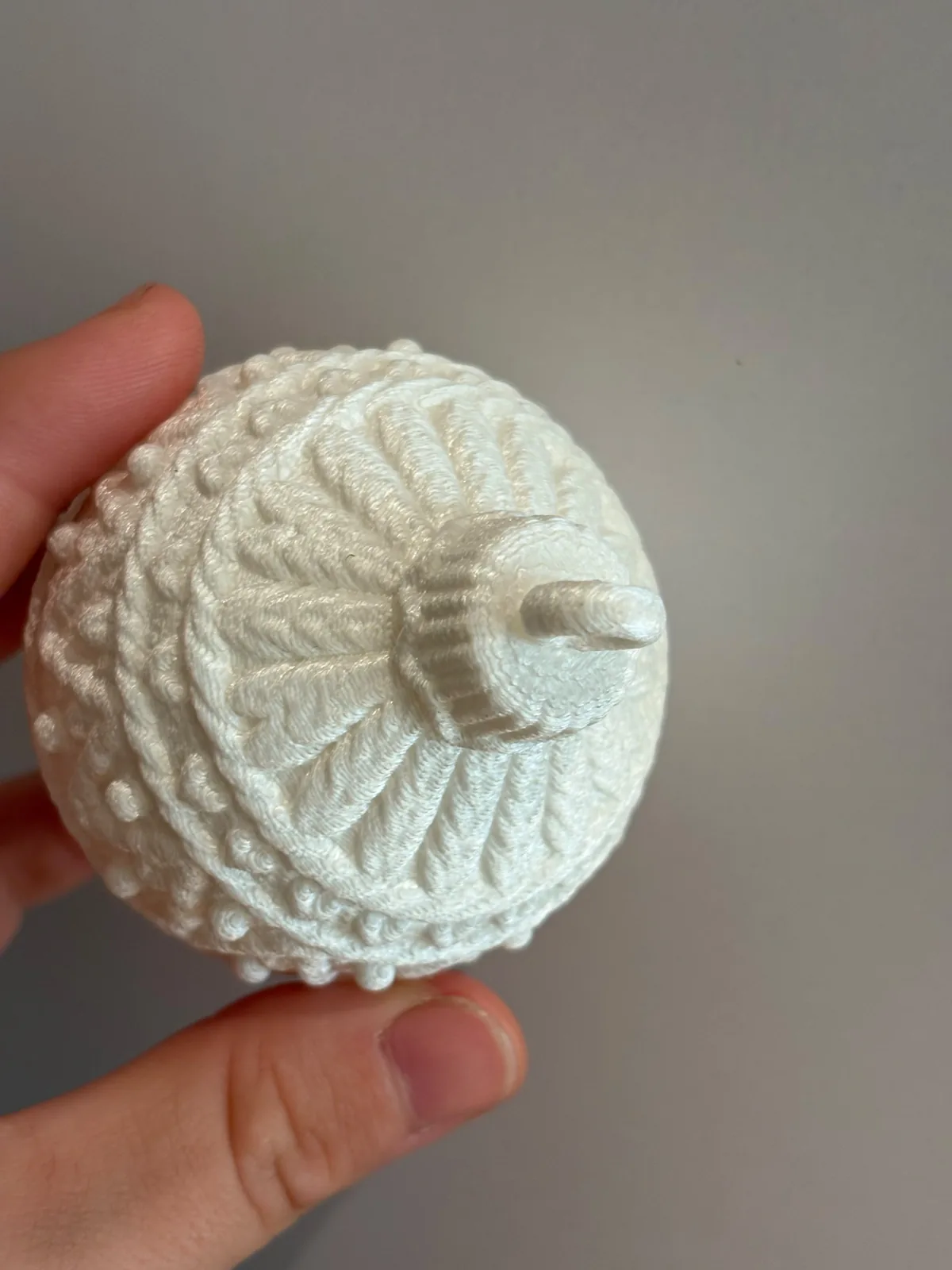 3D printed Nordic-style knitted Christmas ball, photo 4