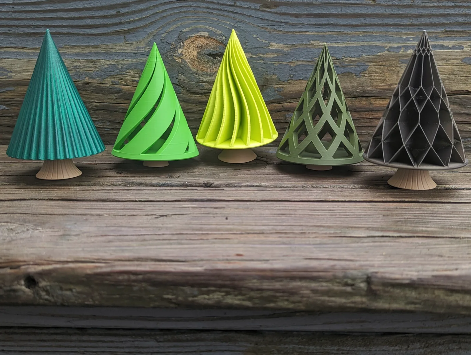 Set of 5 Modern Christmas Trees