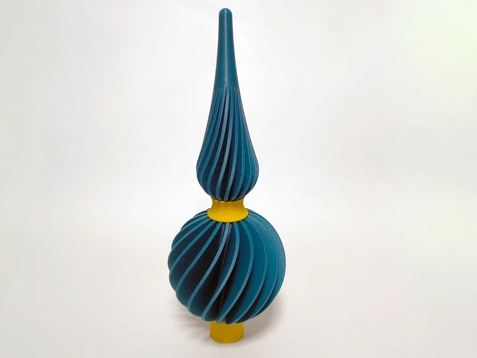 Ponteira de árvore com esfera em espiral impresso em 3D, foto 3