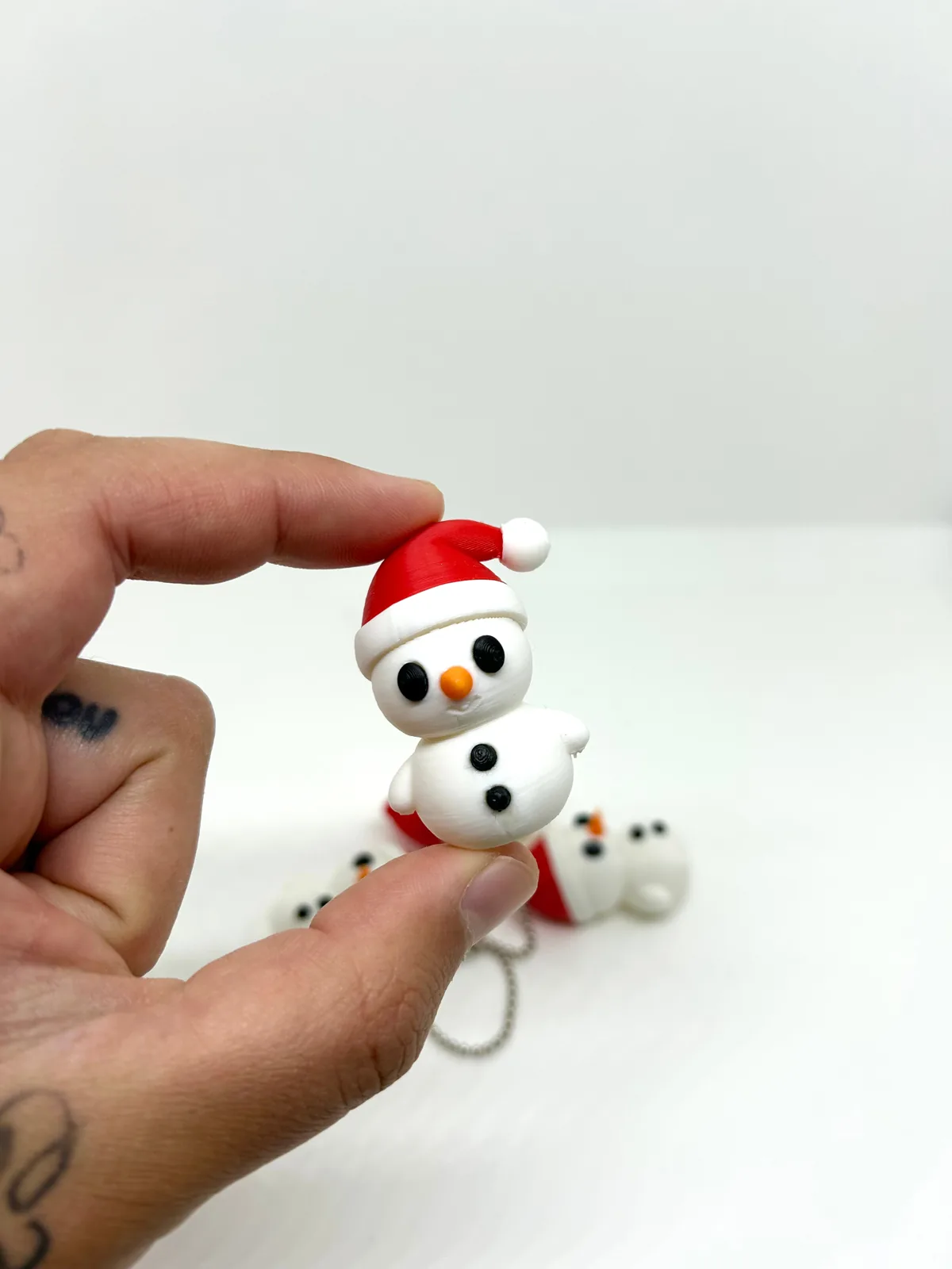 3D printed Mini Snowman Keychain with Hat, photo 3